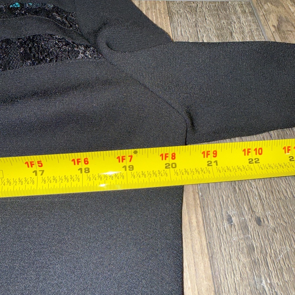 Halogen Lace top  Medium NWT - Picture 9 of 10